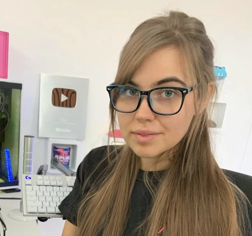 Dana - Founder of Prothots